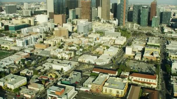 Letecký pohled Los Angeles mrakodrapy komerční nemovitosti Kalifornie — Stock video