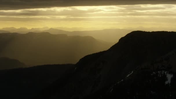 Vue aérienne du lever du soleil nuages bas Yellowstone Park USA — Video