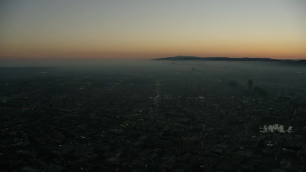 洛杉矶市郊的空中黄昏景象 — 图库视频影像