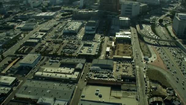 Flygfoto Los Angeles skyskrapor kommersiell egendom Kalifornien — Stockvideo