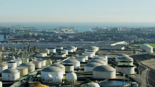 Вид с воздуха San Pedro refinery Port of LA — стоковое видео
