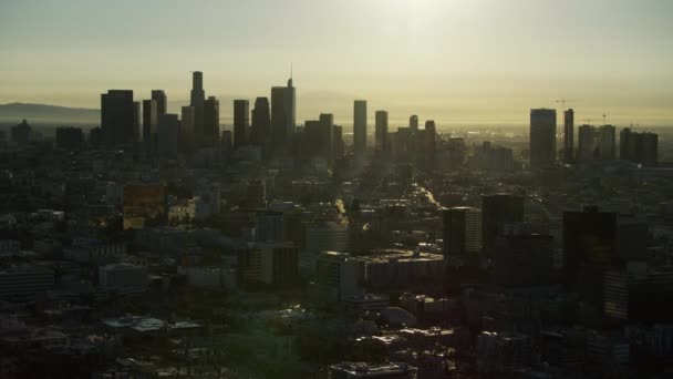 空中日の出ビュービジネスとアパートメント中央LA — ストック動画