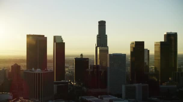 Αεροφωτογραφία ανατολή του ηλίου US Bank Tower downtown LA — Αρχείο Βίντεο