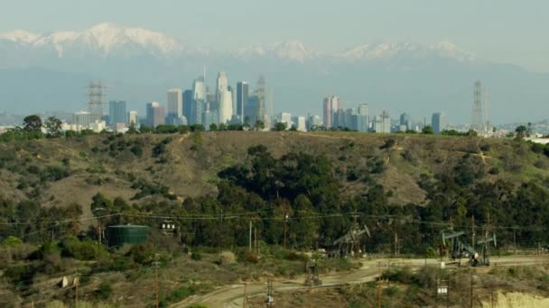 Aerial view Los Angeles skyline from Baldwin Hills — Stock Video