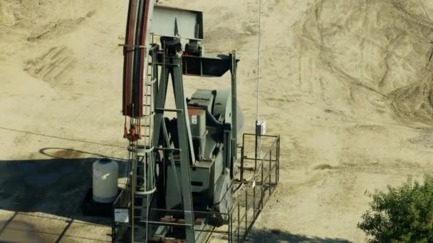 Vue aérienne pompage extraction de combustibles fossiles Los Angeles — Video
