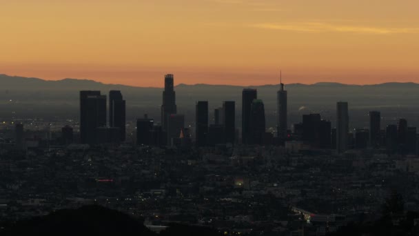 Aerial sunrise view downtown LA skyline city lights — Vídeo de stock