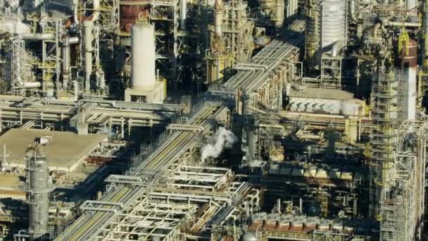 Widok z lotu ptaka infrastruktura rafinerii ropy naftowej San Pedro LA — Wideo stockowe