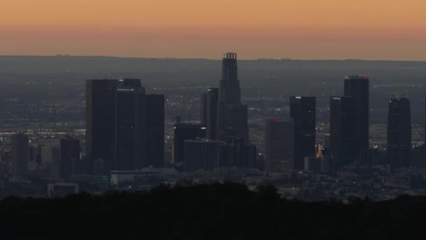 Los Angeles şehir merkezinin gökdelenleri. — Stok video