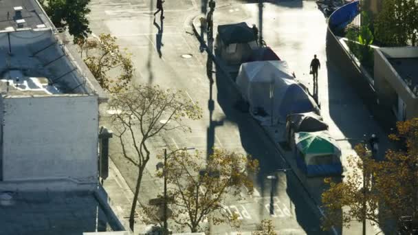 Luftaufnahme des Sonnenaufgangs Obdachlose Bevölkerung Skid Row LA — Stockvideo