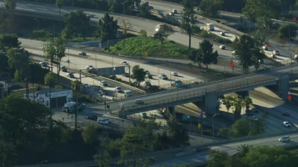 Luftaufnahme Autobahn Kreuzung Verkehr Boyle Heights LA — Stockvideo