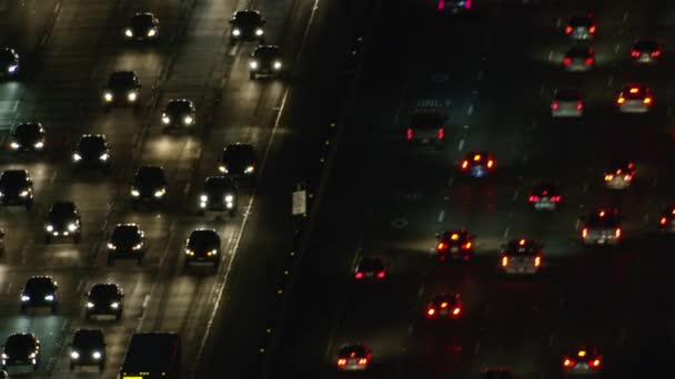 Vista tramonto aereo Los Angeles luci del veicolo superstrada — Video Stock