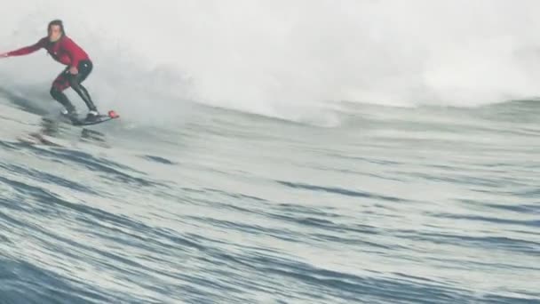 Aerial view surfer on large wave Mavericks USA — Stock Video
