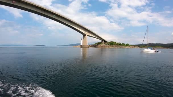 Himmelsbrücke zur Insel Skye Schottland — Stockvideo