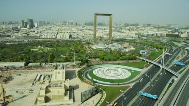 Flygfoto över Dubai Frame Zabeel Park Förenade Arabemiraten — Stockvideo