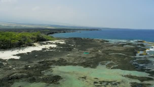 Luchtkusten uitzicht lava morsen Big Island Hawaii — Stockvideo