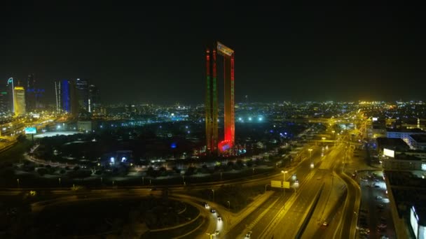 Luchtfoto verlicht uitzicht Dubai Frame Zabeel Park Verenigde Arabische Emiraten — Stockvideo