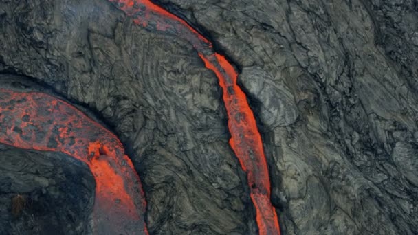 Vista aerea del vulcano bollente rosso liquido caldo — Video Stock