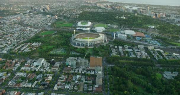 Letecký výhled na západ slunce Melbourne Cricket Ground Yarra Park — Stock video
