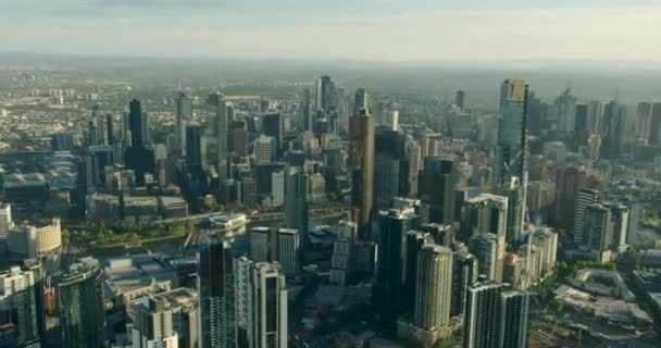 Vista aerea sull'alba Grattacieli Melbourne CBD Yarra River — Video Stock