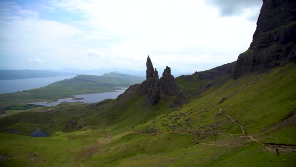 Scotlands Old Man of Storr Skye Scotland — стокове відео