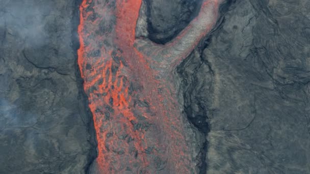 Veduta aerea della lava calda rossa vulcanica attiva — Video Stock