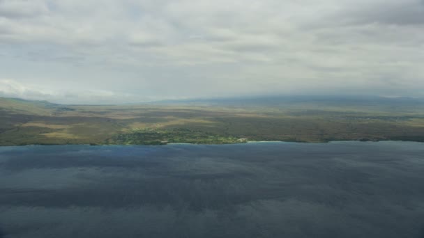 Повітряний вид Каунаоа Пункт розкішний пляж курорти Гаваї — стокове відео