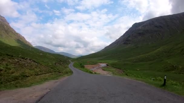 POV dysk Glen Etive dolina pustynia Szkocja UK — Wideo stockowe