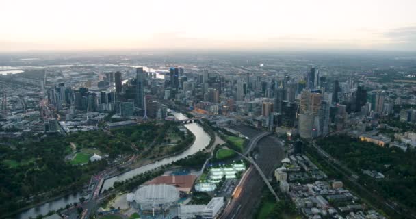 空中日落景观墨尔本城市天际线亚尔拉河 — 图库视频影像