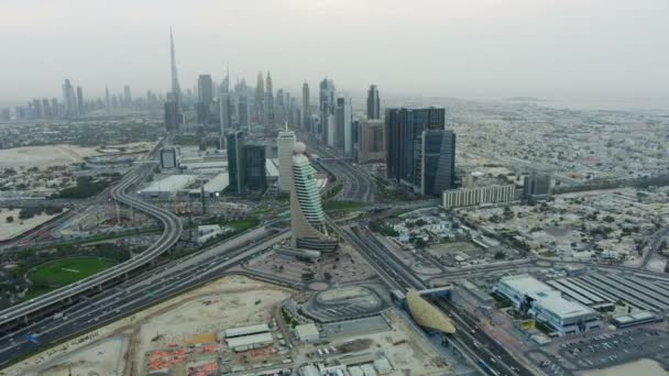 Letecký pohled Sheikh Zayed road city Mrakodrapy Dubaj — Stock video