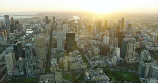 Vista aerea sul tramonto Melbourne CBD da Spring Street — Video Stock