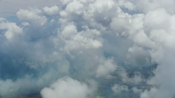 Veduta aerea fessure aperte lava vulcanica distruggendo paesaggio — Video Stock