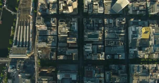 Vista aérea no nascer do sol Melbourne CBD arranha-céus telhados — Vídeo de Stock
