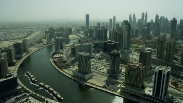 Luchtfoto Dubai Business Bay stad wolkenkrabbers Verenigde Arabische Emiraten — Stockvideo