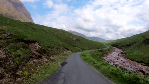 POV drive Glen Etive paesaggio piste di montagna Scozia — Video Stock