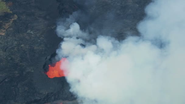 Aerea di magma vulcanico distruggendo paesaggio Kilauea Hawaii — Video Stock