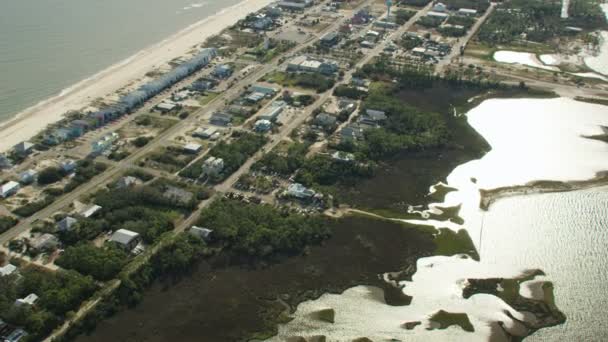 Luchtfoto strand huizen Florida Panhandle Apalachicola Bay — Stockvideo