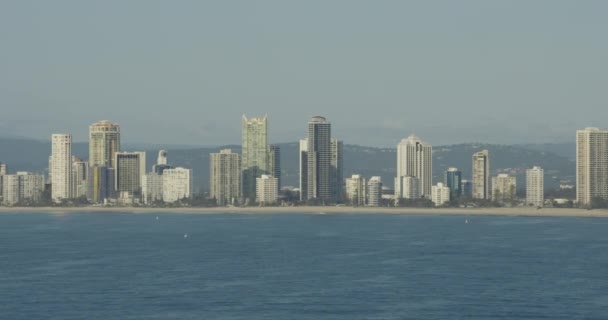 Luftaufnahme Surfers Paradise Wolkenkratzer Goldküste Queensland — Stockvideo