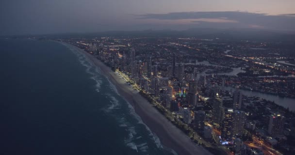 Luftaufnahme Surfers Paradise Wolkenkratzer Goldküste — Stockvideo