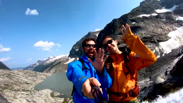 Buzul Nehri Ngiliz Kolombiyası Kuzey Kanada Nın Issız Çöllerinde Selfie — Stok video