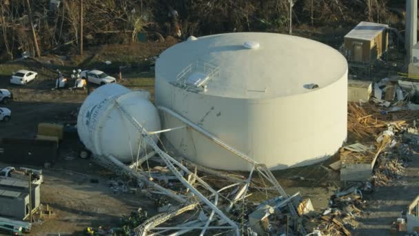 Flygfoto storm skadad Mexiko Beach Water Tower — Stockvideo