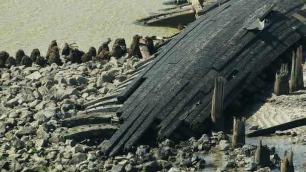 Αεροφωτογραφία Παλιό Ναυάγιο Πλοίου Καταστράφηκε Και Ξεβράστηκε Στην Ξηρά Όταν — Αρχείο Βίντεο