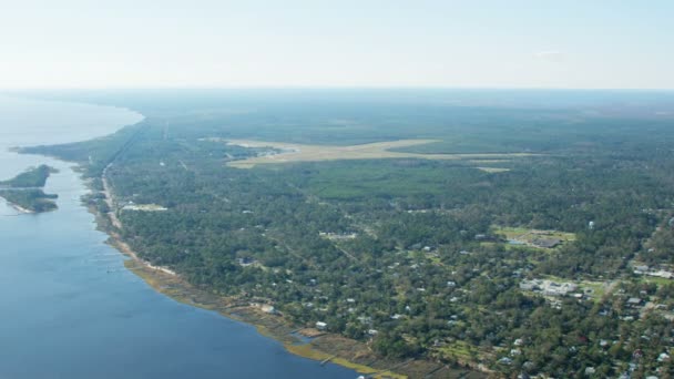 Vista aerea Apalachicola aeroporto costiero US 98 autostrada — Video Stock
