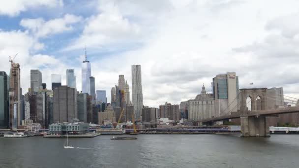 Timelapse East river para arranha-céus de Lower Manhattan EUA — Vídeo de Stock