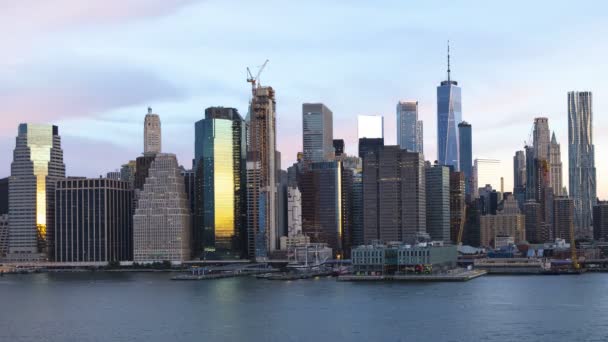 Timelapse sunrise ferry terminals Lower Manhattan skyscrapers USA — Stock Video