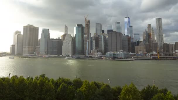 Timelapse Terminais de balsa do rio East Downtown New York — Vídeo de Stock