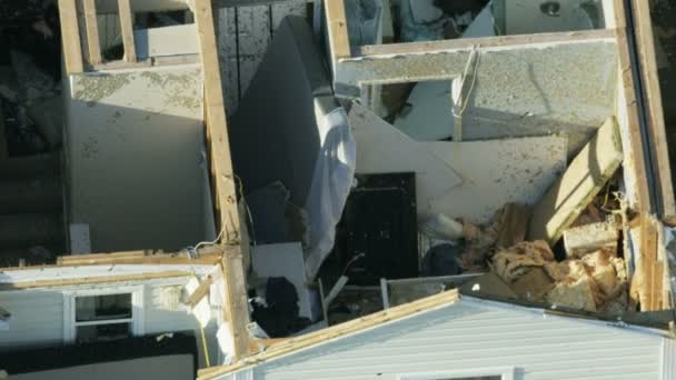 Residentes vista aérea propriedade destruída pelo furacão Florida — Vídeo de Stock