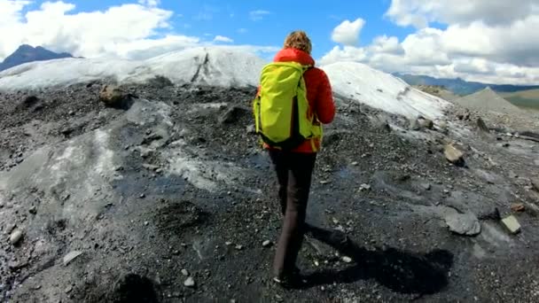 태평양 알래스카 변화를 얼음으로 뒤덮인 관광객 Pov — 비디오