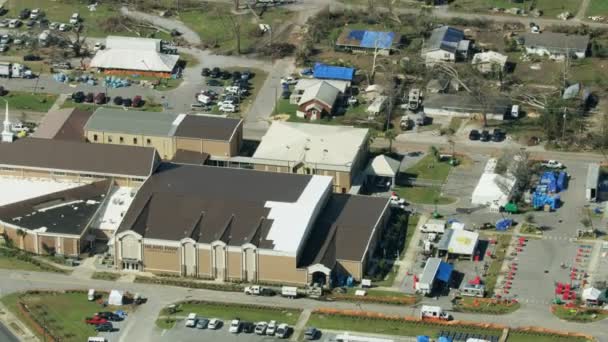 Collectivité de Aerial Port St Joe recevant des fournitures d'urgence — Video