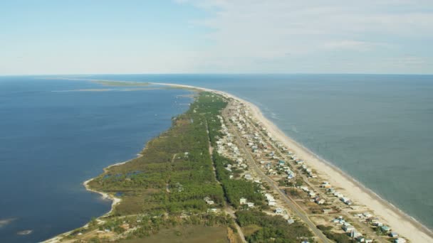 Hava manzaralı sahil evleri Florida Panhandle Apalachicola Körfezi — Stok video