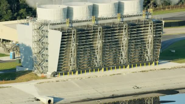 Vista Aérea Ventiladores Enfriamiento Gigantes Estanques Sedimentación Efluentes Sitio Fábrica — Vídeos de Stock